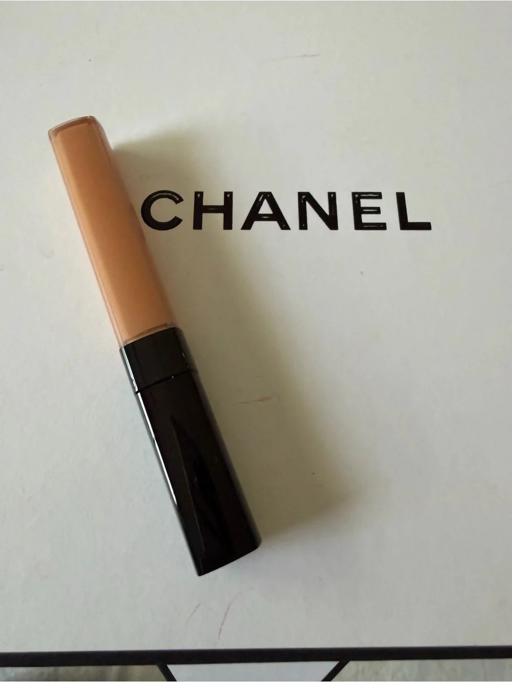 CHANEL corrector - Apricot